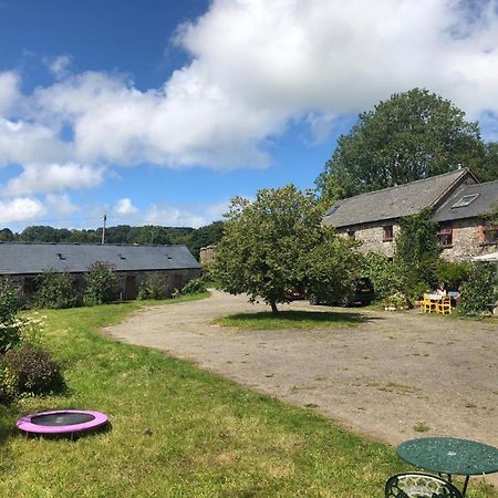 Gernos Farmhouse Llandysul Exteriör bild